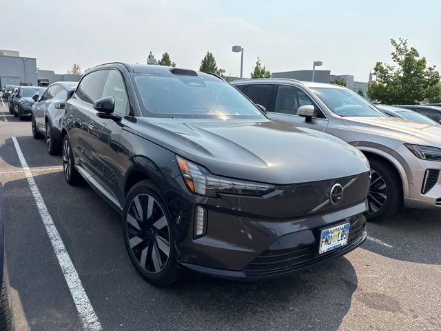 Used 2025 Volvo EX90 Ultra AWD/4WD image 2
