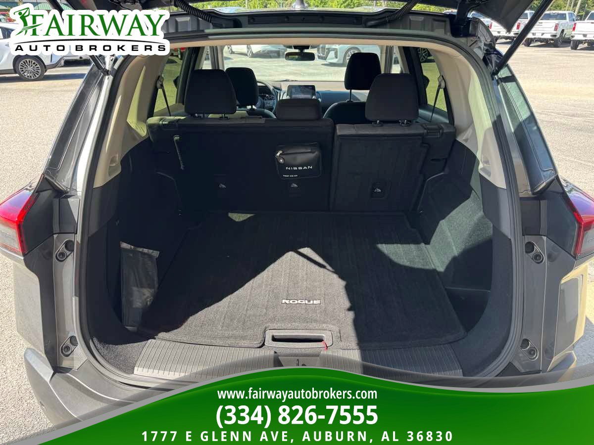 Used 2023 Nissan Rogue SV FWD image 26