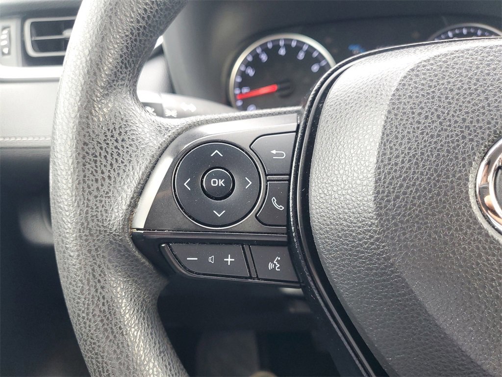 Used 2019 Toyota RAV4 LE image 22