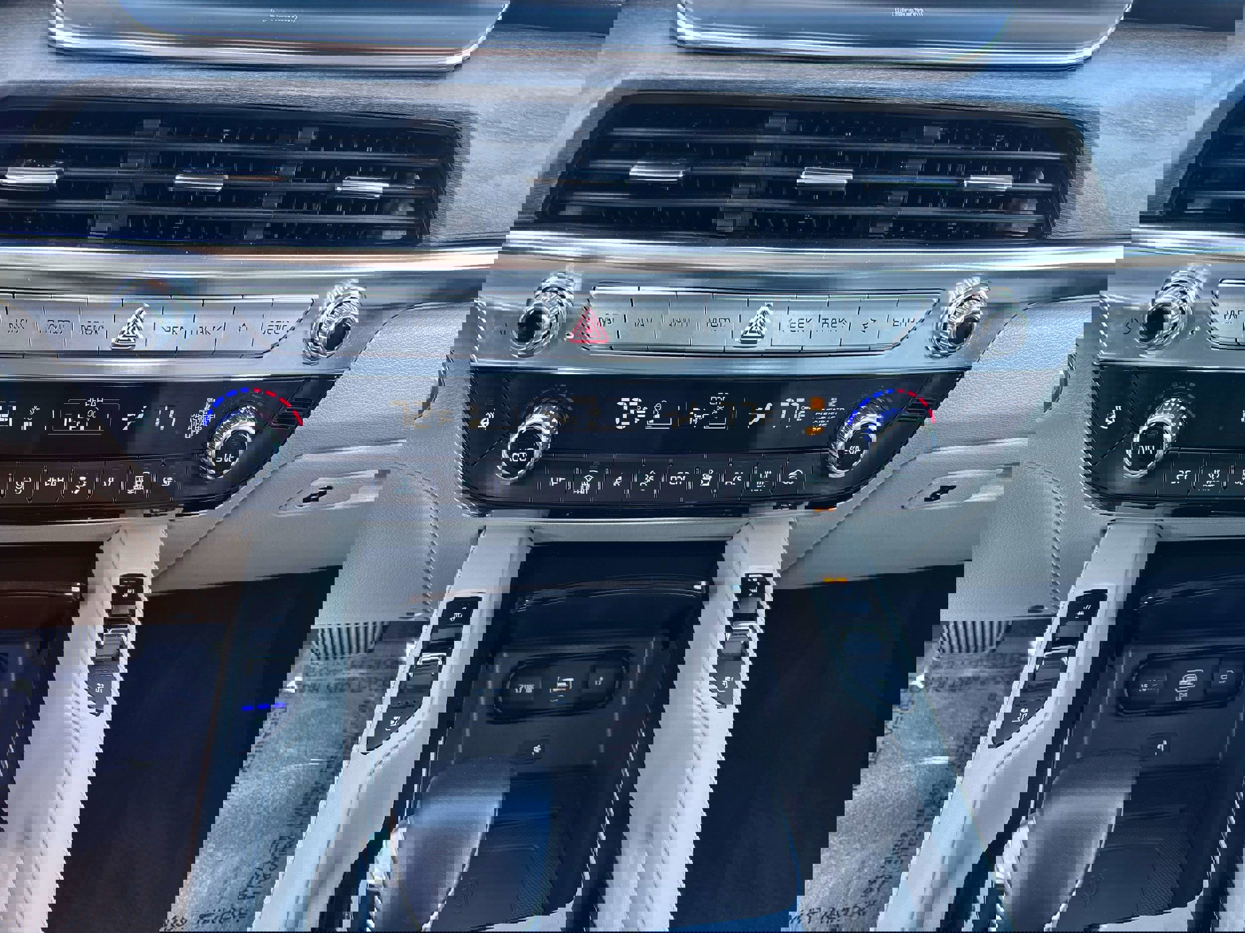 Used 2022 Kia Telluride EX w/ EX Premium Package image 24