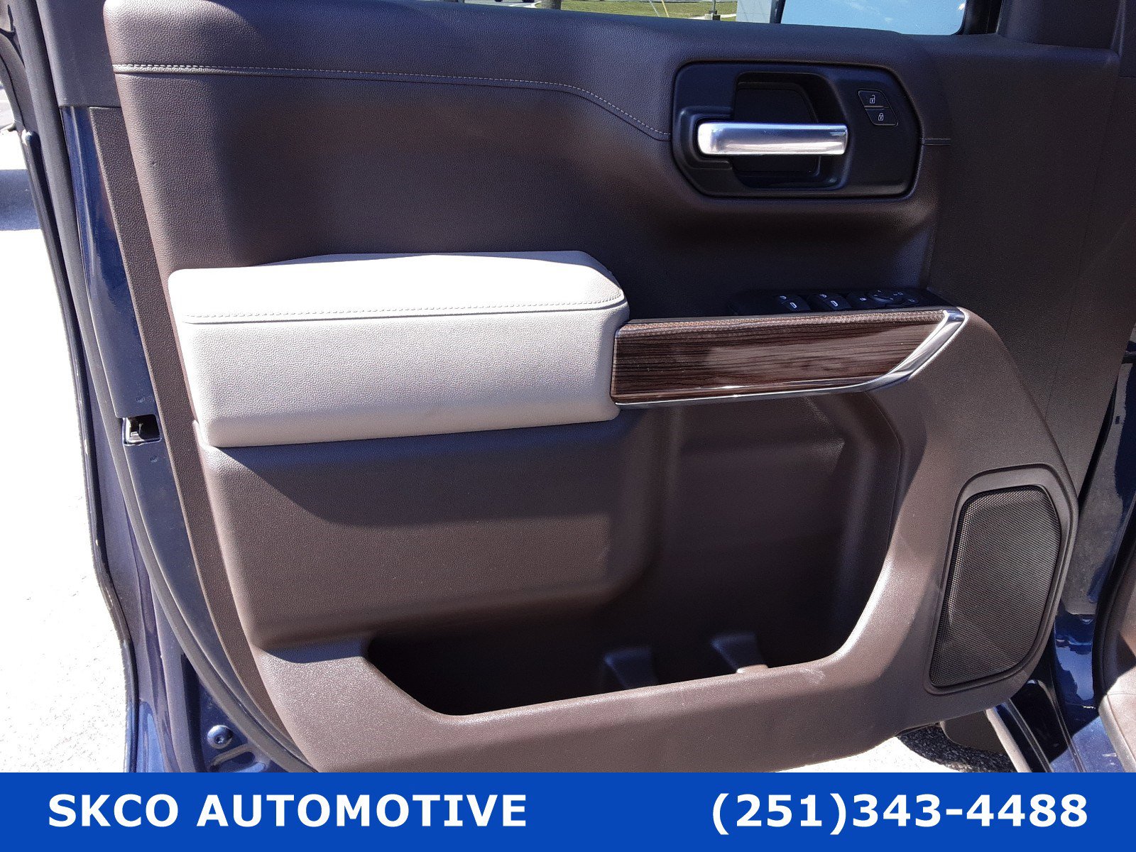 Used 2020 Chevrolet Silverado 1500 LT w/ All-Star Edition image 12