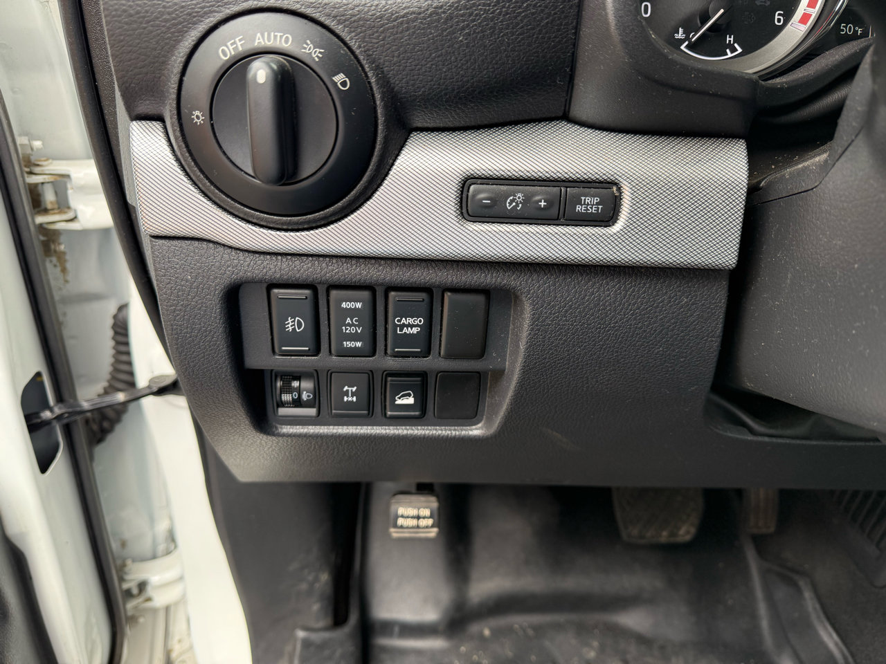 Used 2017 Nissan Titan PRO-4X image 16