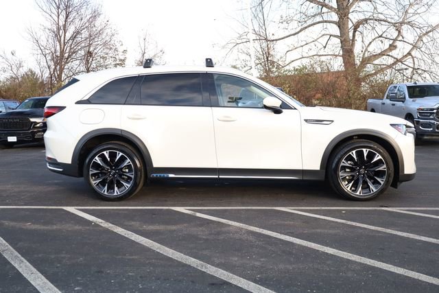 Used 2024 MAZDA CX-90 Plug-In Hybrid w/ Premium Pkg image 4
