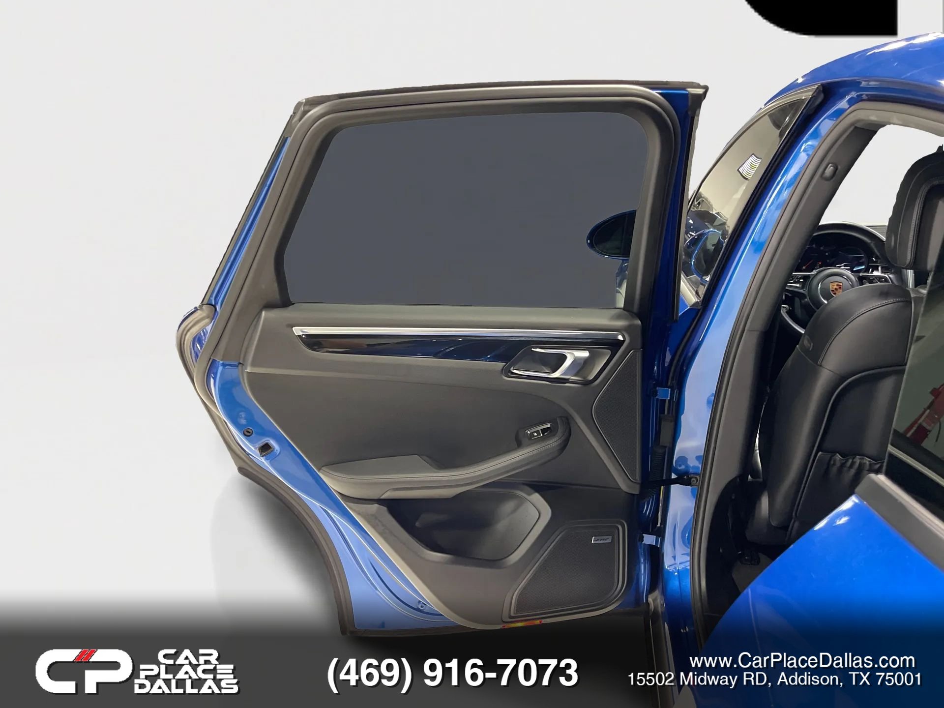 Used 2018 Porsche Macan AWD/4WD image 19