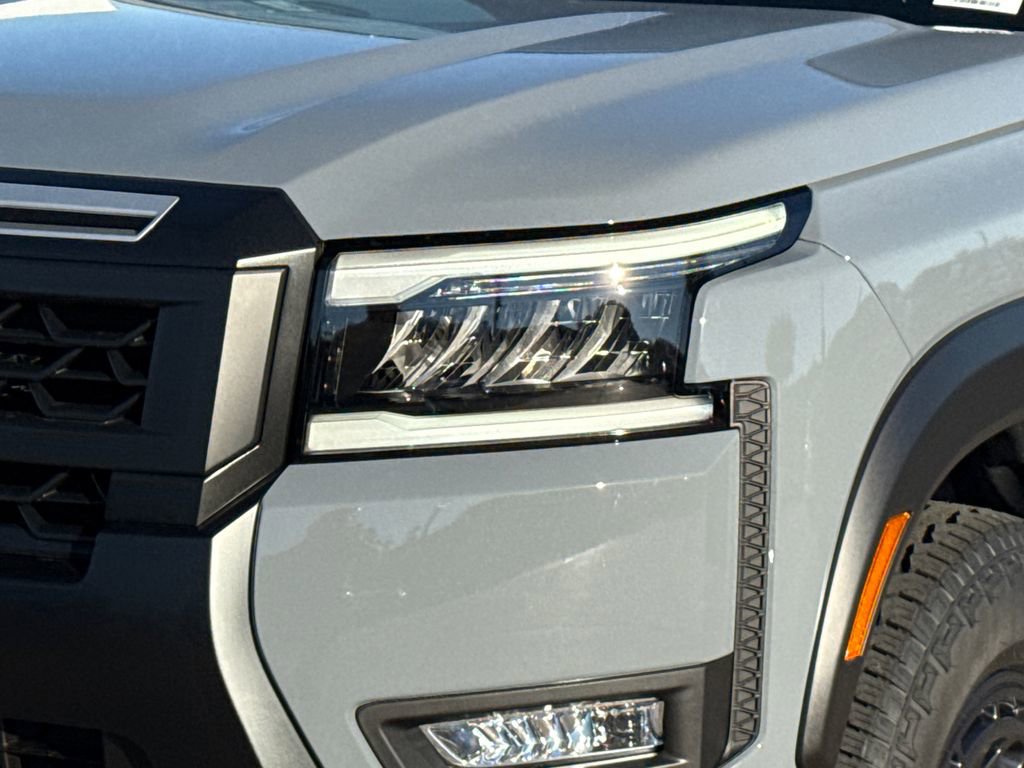 New 2026 Nissan Frontier PRO-4X w/ Pro-4x Convenience Package image 5