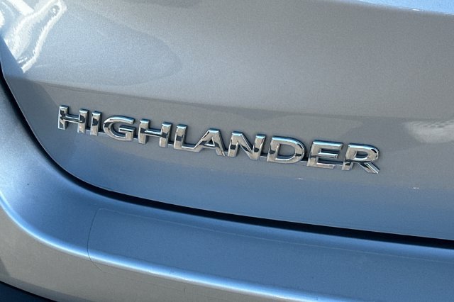 Certified 2019 Toyota Highlander LE FWD image 32