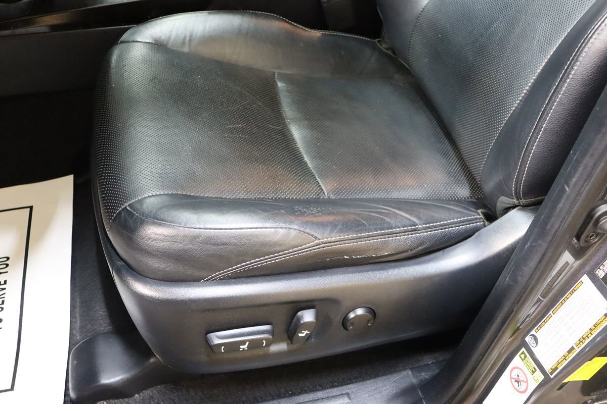 Used 2019 Toyota 4Runner Limited AWD/4WD image 31