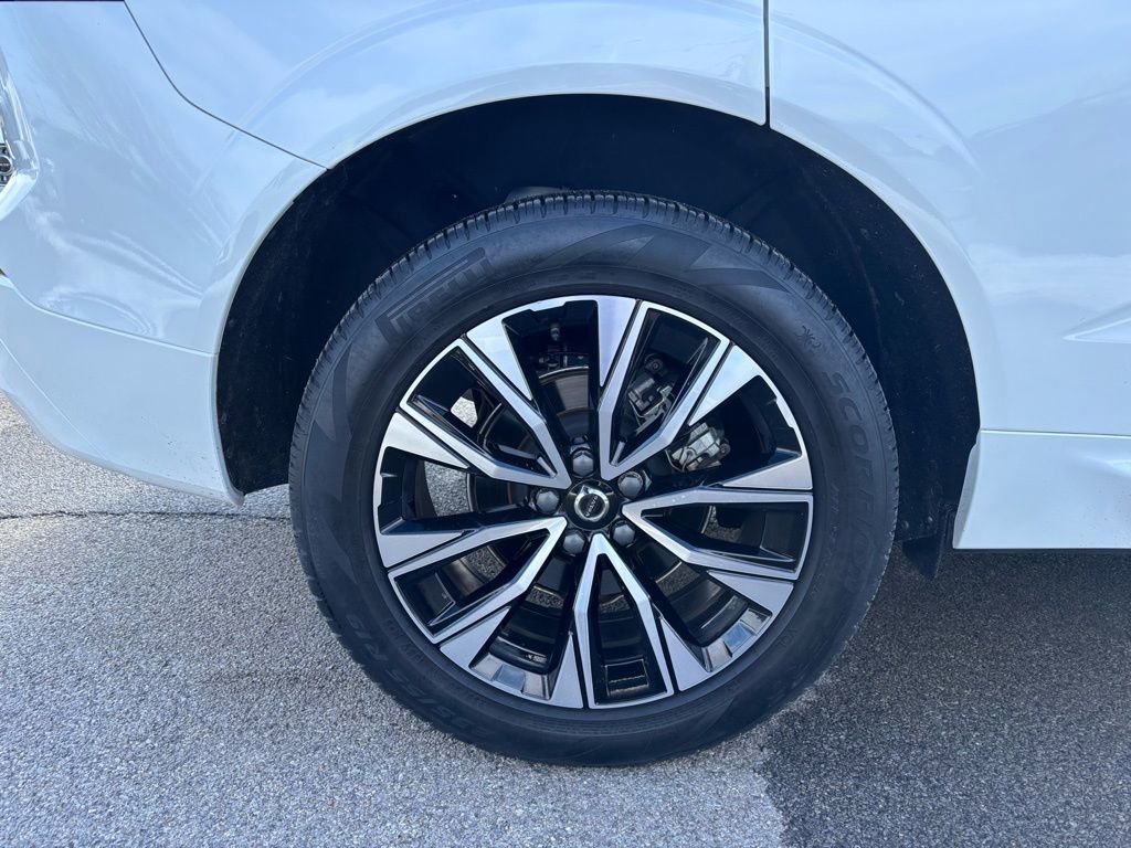 Certified 2023 Volvo XC60 B5 Core w/ Climate Package image 31