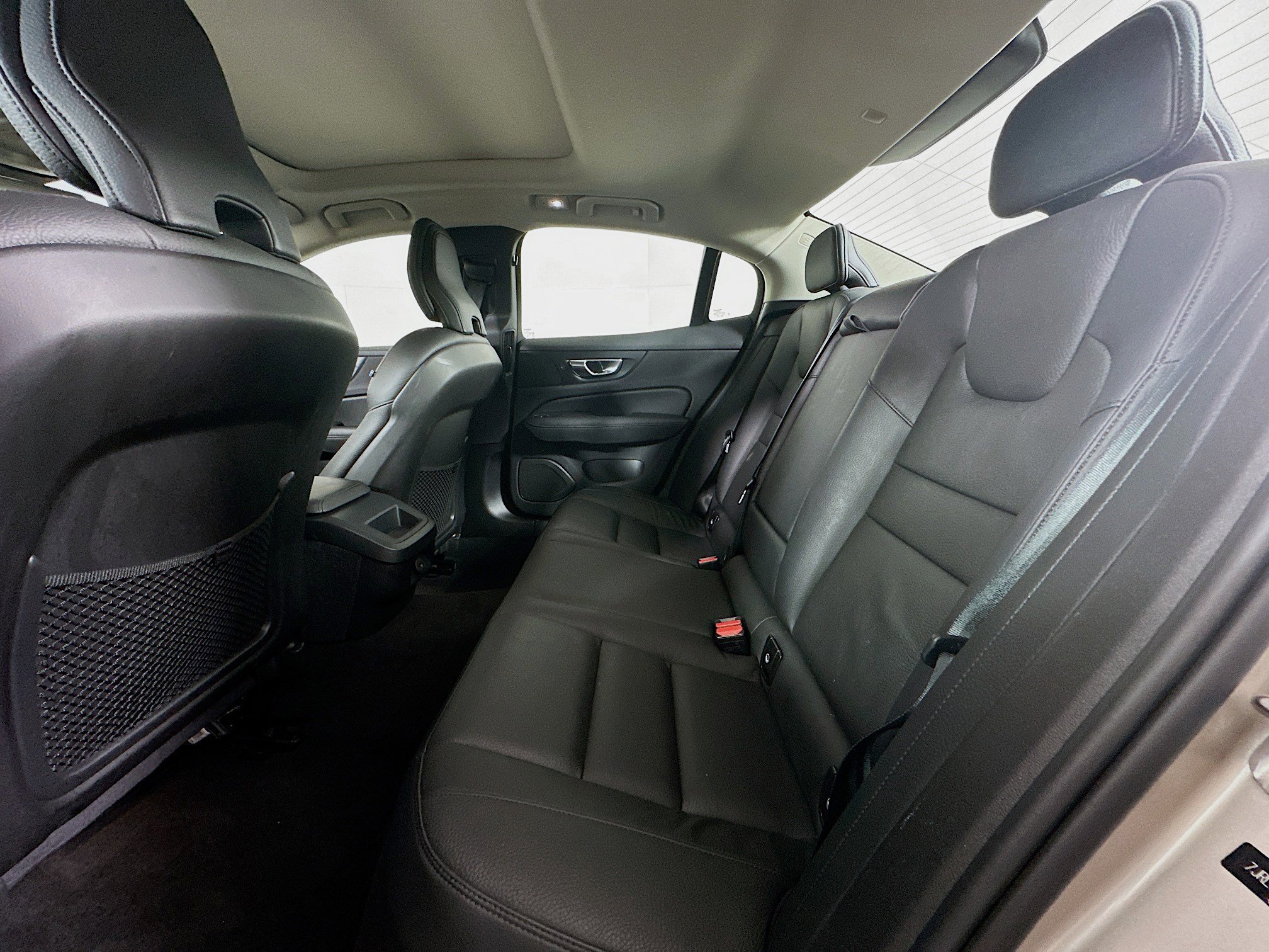 Used 2024 Volvo S60 B5 Plus image 28