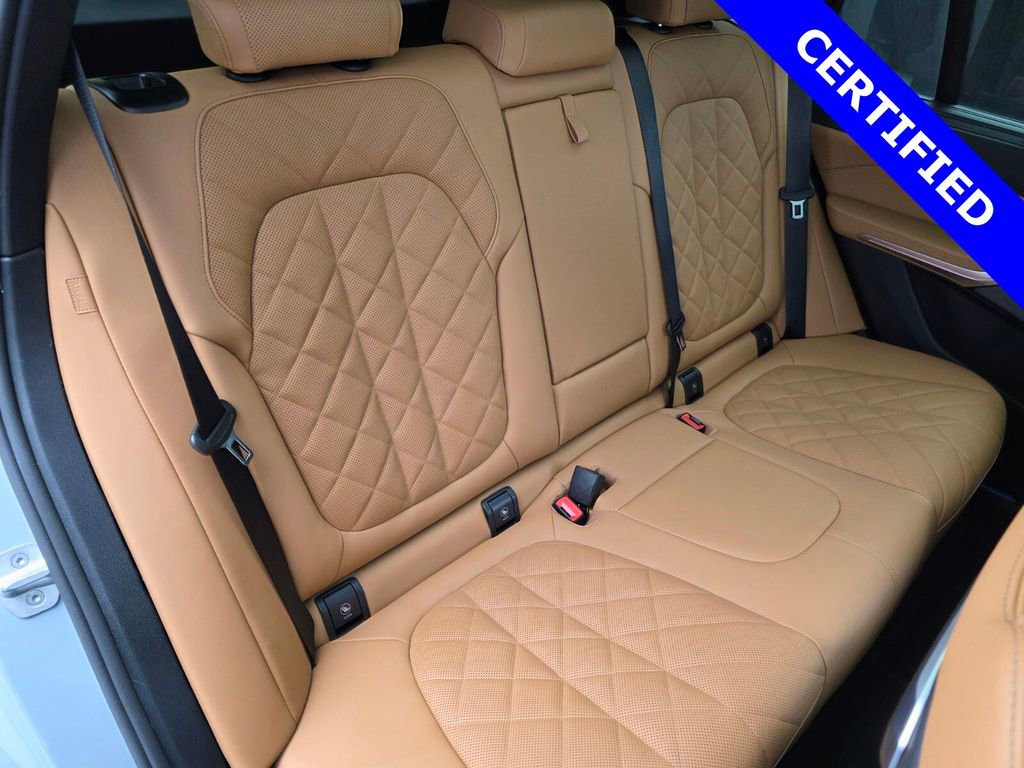 Certified 2026 BMW X5 xDrive40i w/ Executive Package image 29