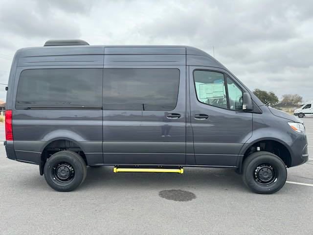 New 2024 Mercedes-Benz Sprinter 144 Cargo image 15