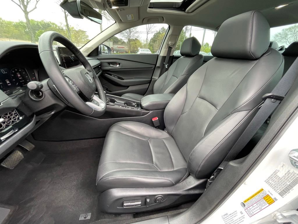 Certified 2025 Honda Accord Touring image 27