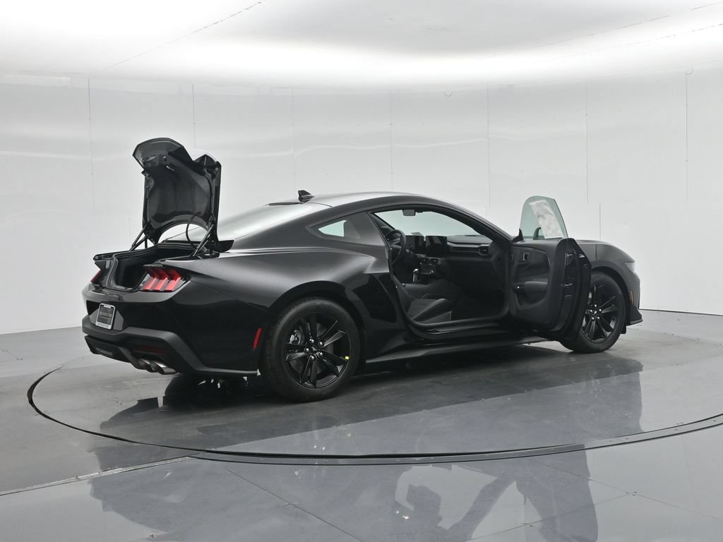 New 2026 Ford Mustang GT RWD image 5