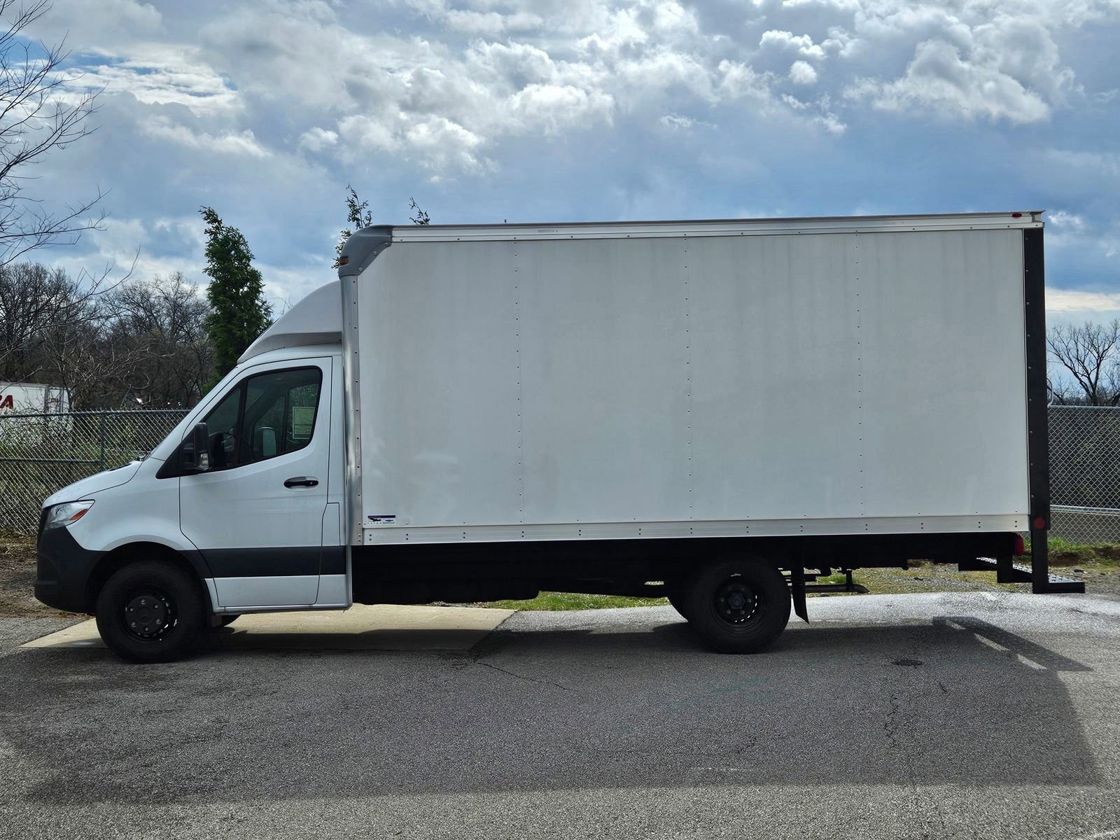 New 2024 Mercedes-Benz Sprinter 4500 image 7