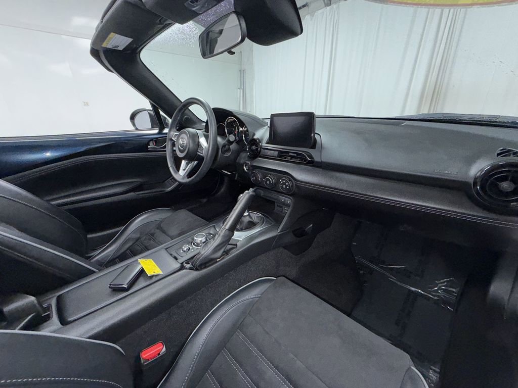 Used 2023 MAZDA MX-5 Miata Club w/ Brembo/BBS Recaro Package image 12