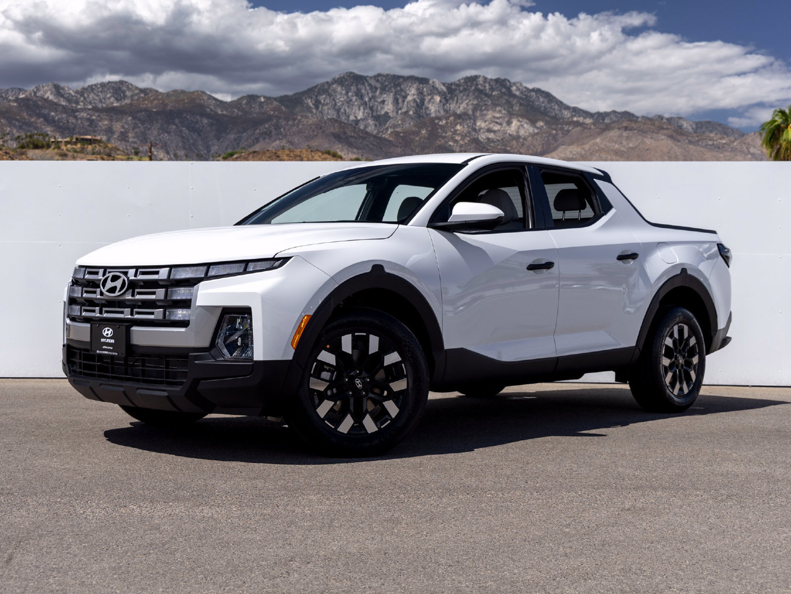 New 2027 Hyundai Santa Cruz SE FWD image 1