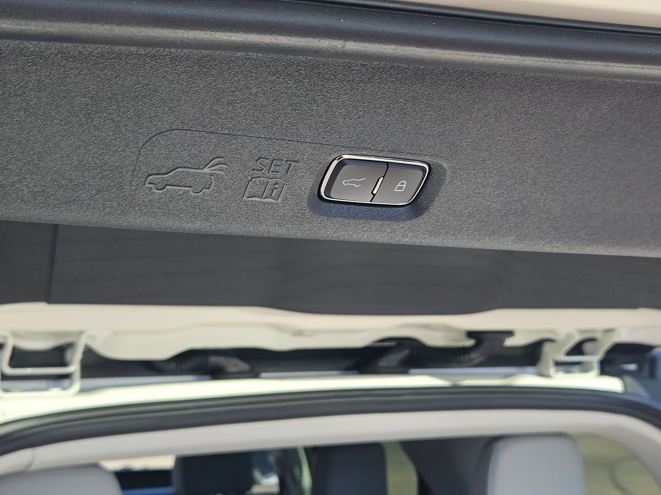 New 2025 Ford Expedition Active image 7