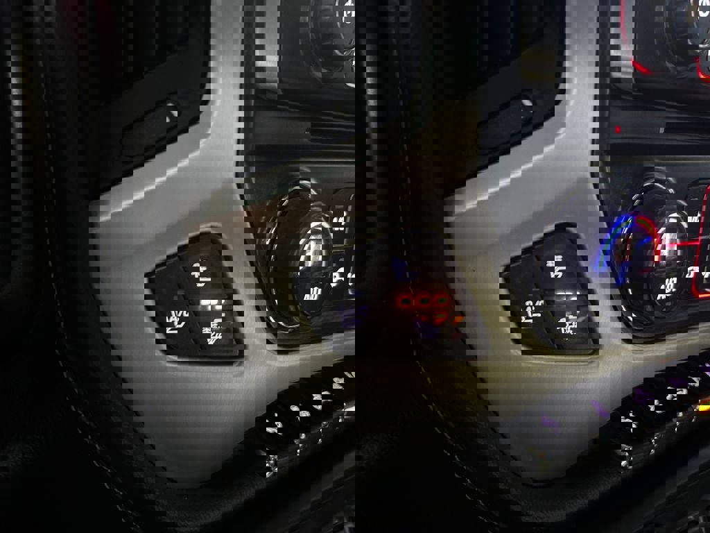 Used 2015 GMC Sierra 2500 SLT w/ Duramax Plus Package image 36