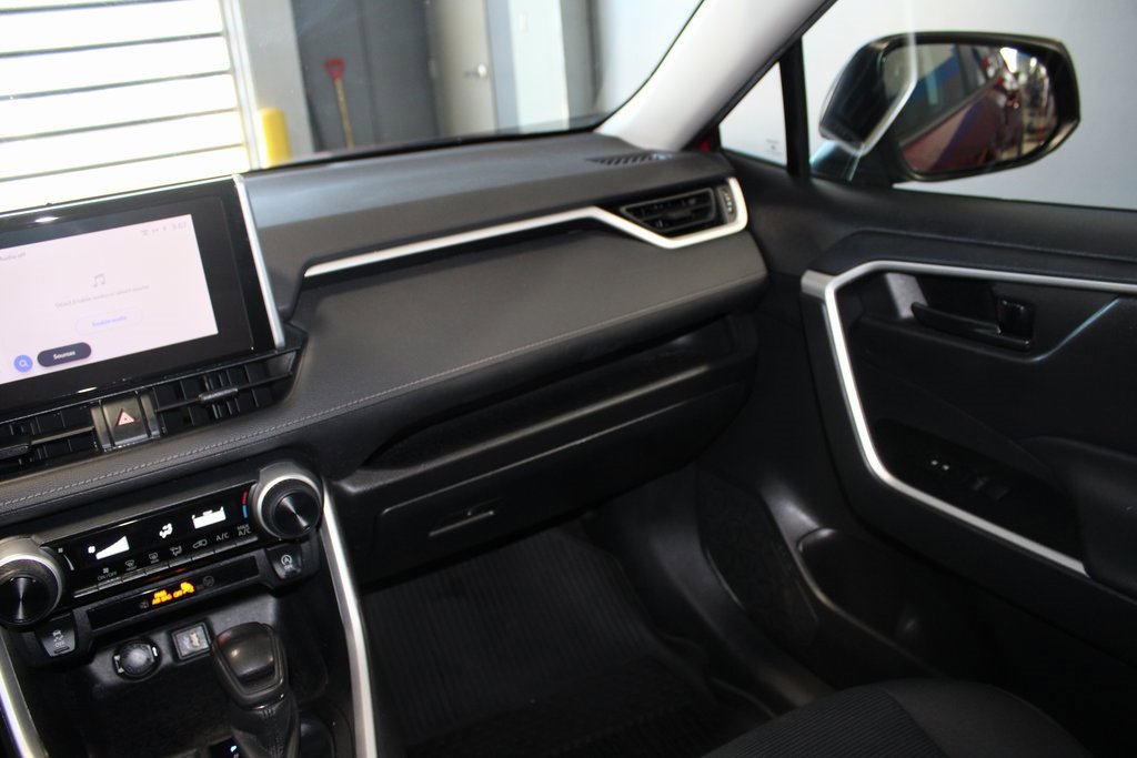 Used 2023 Toyota RAV4 LE image 23