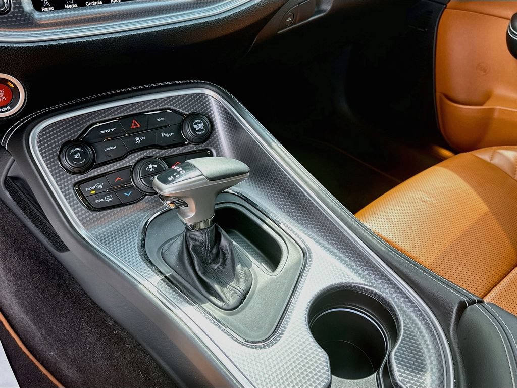 Used 2016 Dodge Challenger SRT Hellcat RWD image 17