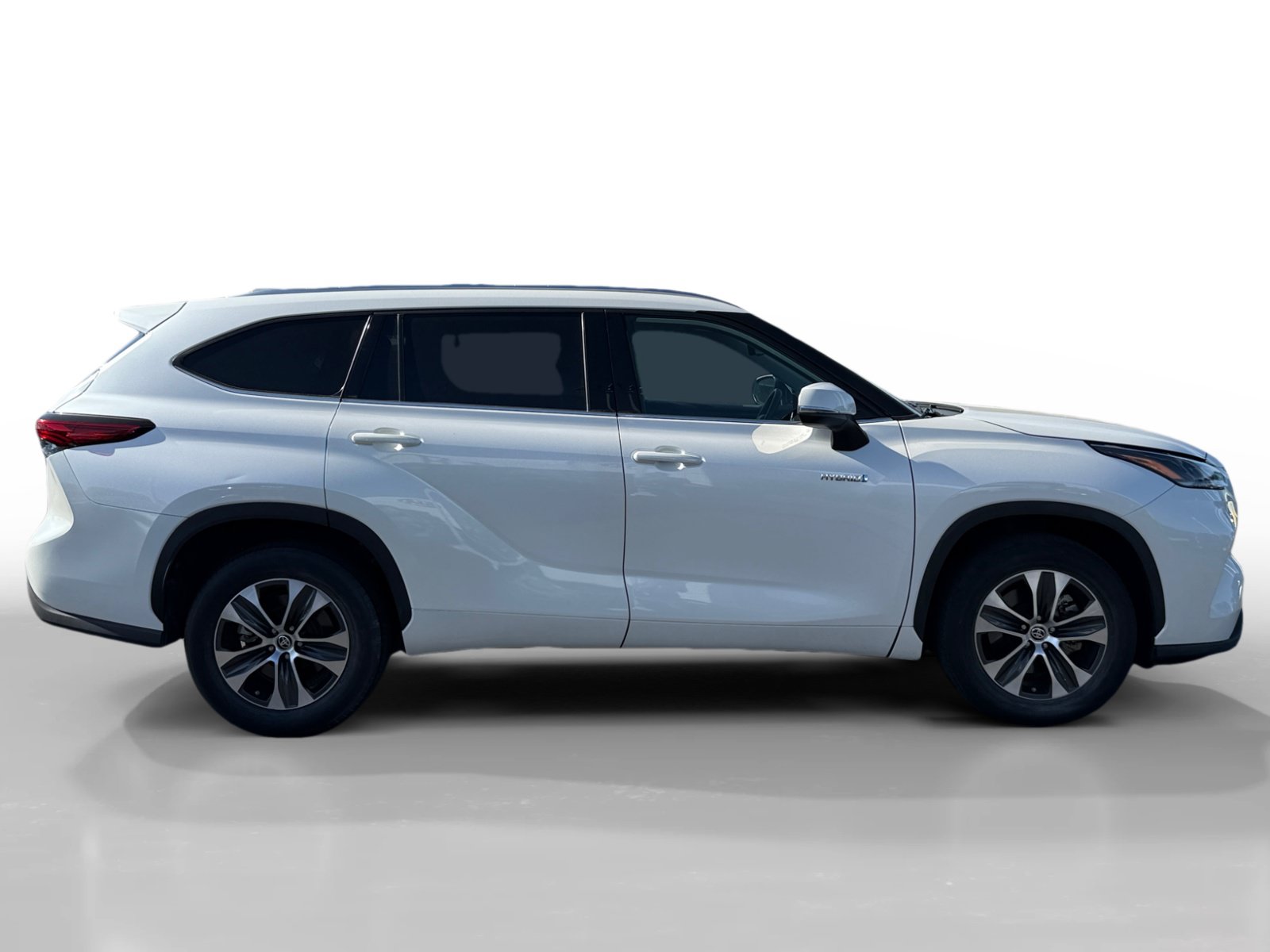Used 2021 Toyota Highlander XLE FWD image 6