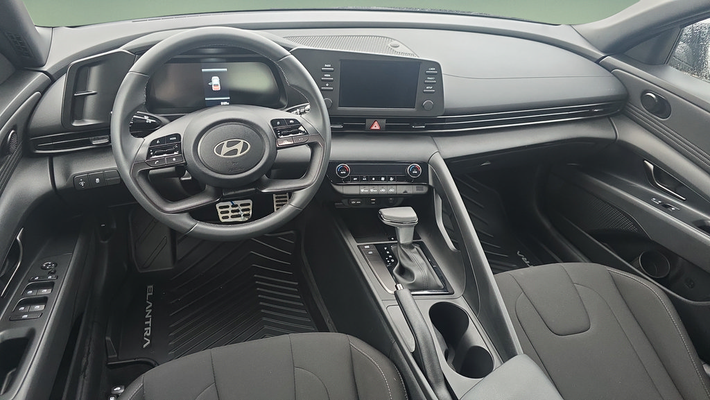 Used 2026 Hyundai Elantra Sport FWD image 18