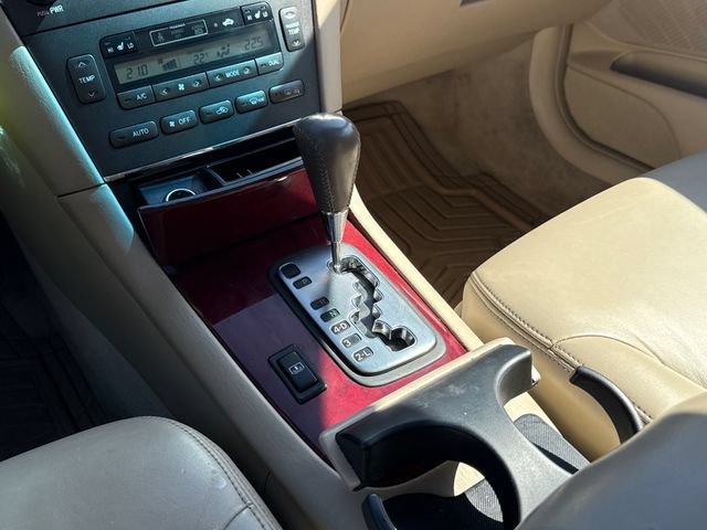 Used 2004 Lexus ES 330 FWD image 12