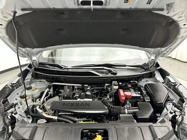 Used 2024 Nissan Rogue S image 25