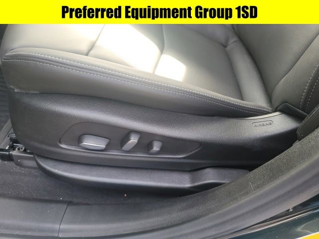 Used 2025 Cadillac XT6 Premium Luxury w/ Technology Package image 13