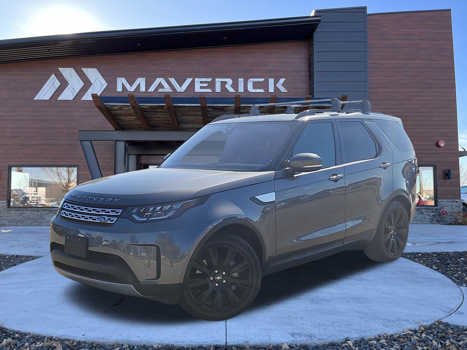 Used 2019 Land Rover Discovery HSE AWD/4WD image 3