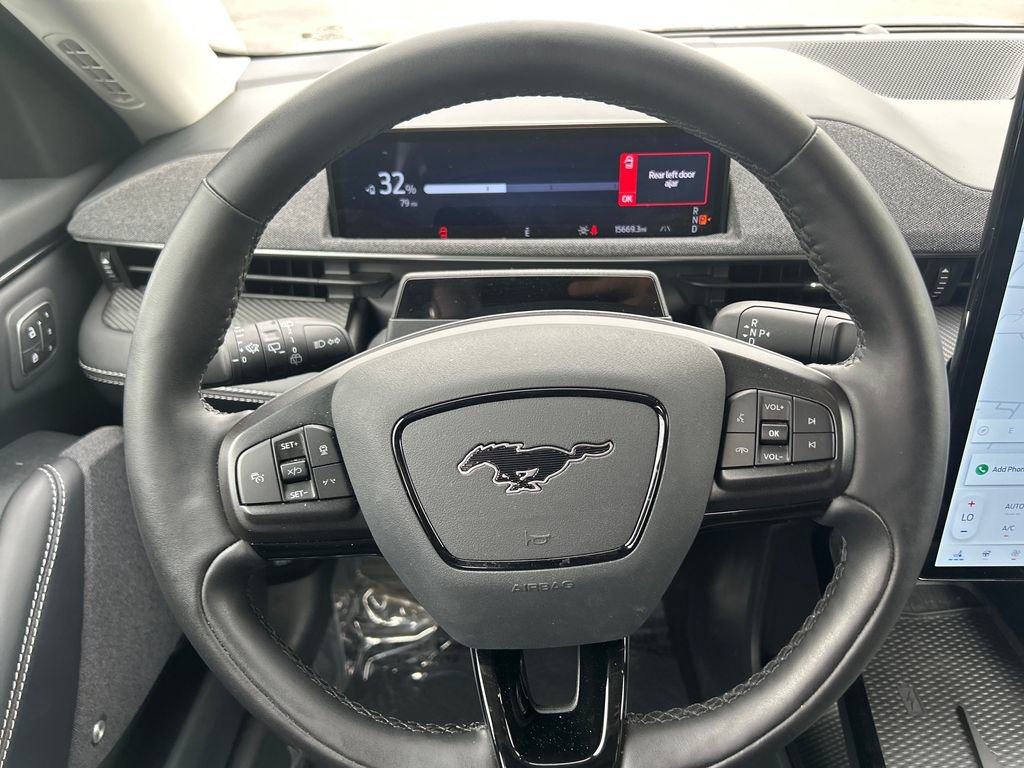 Used 2025 Ford Mustang Mach-E Premium AWD/4WD image 17