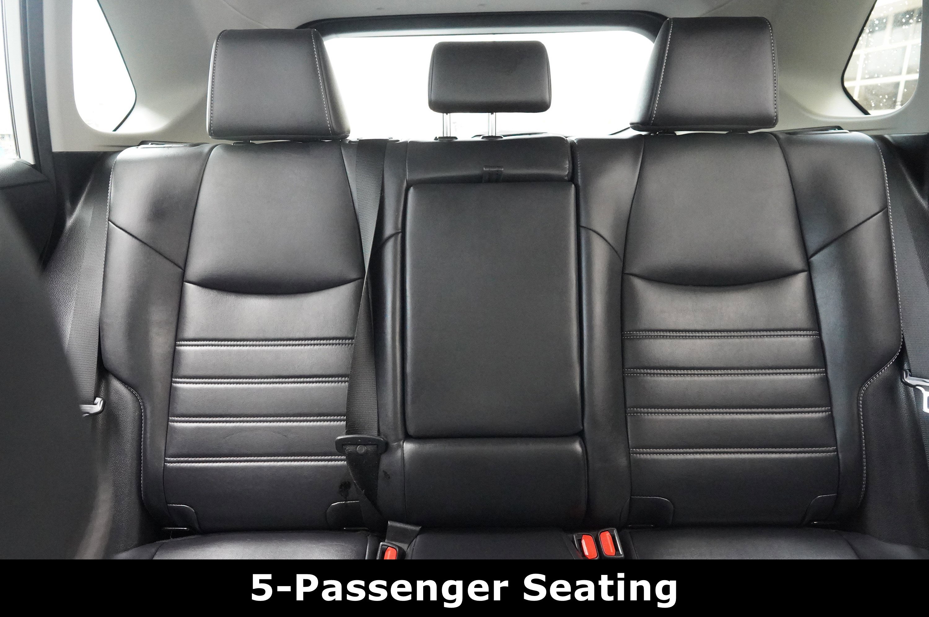 Used 2019 Toyota RAV4 XLE Premium image 36