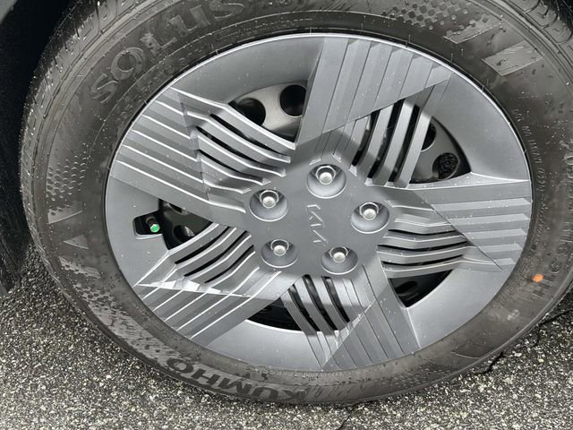 New 2026 Kia K4 LX image 5