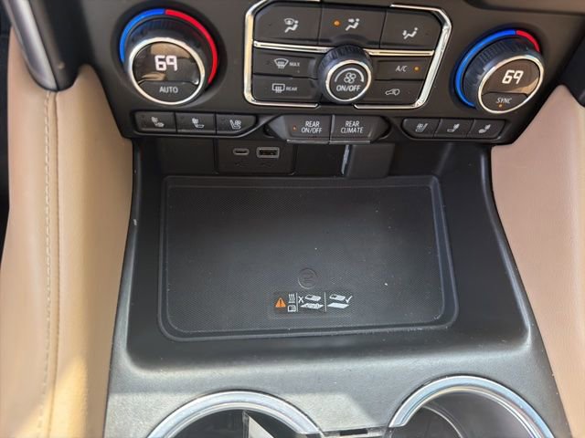 Used 2021 Chevrolet Suburban Premier RWD image 25