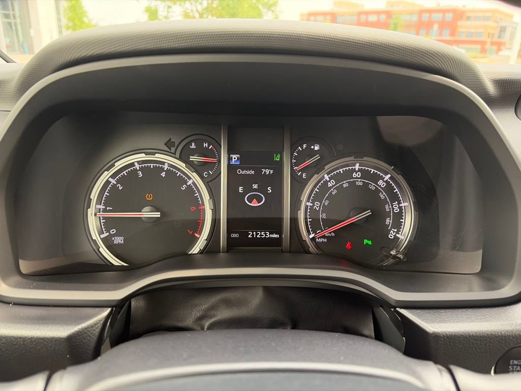 Used 2023 Toyota 4Runner Limited AWD/4WD image 29