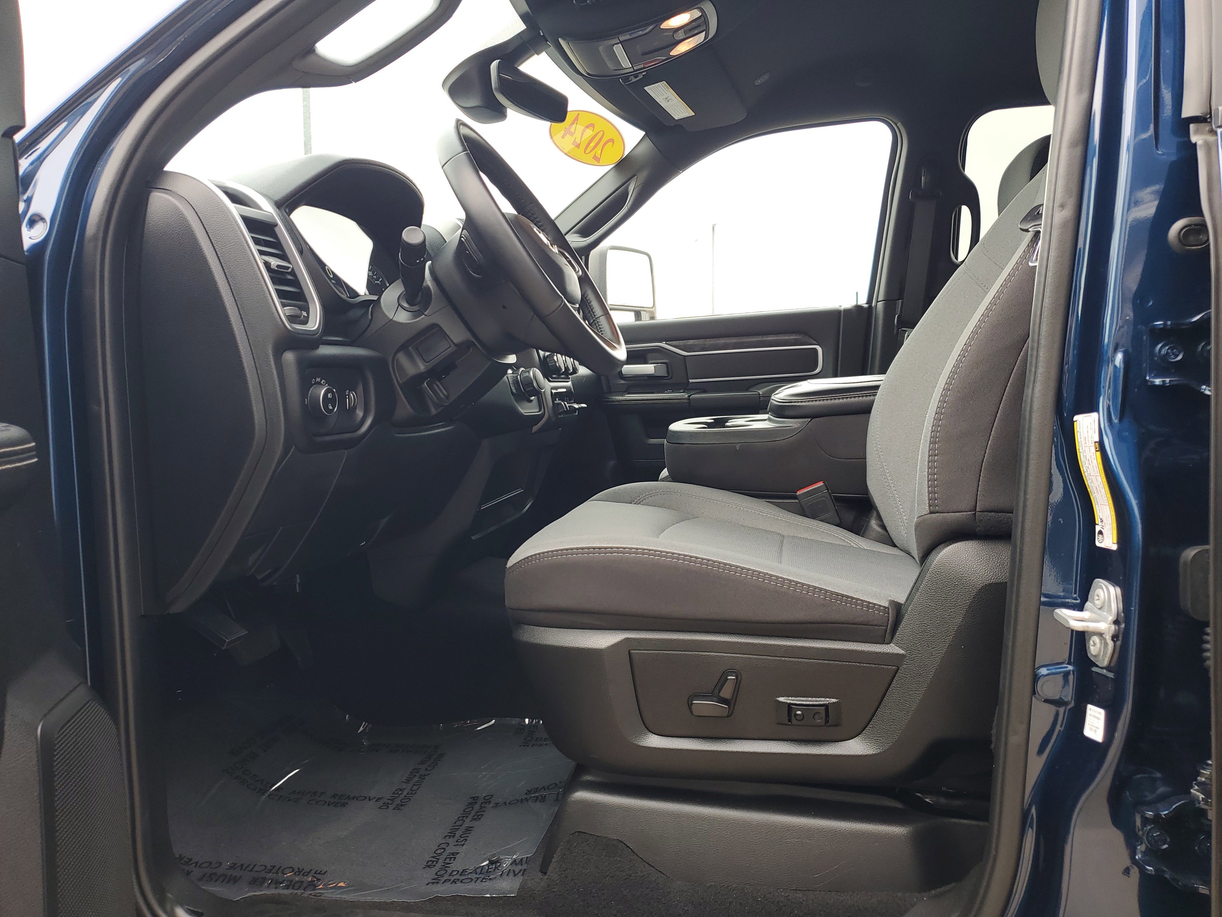 Used 2024 RAM 2500 Big Horn w/ Bed Utility Group image 8