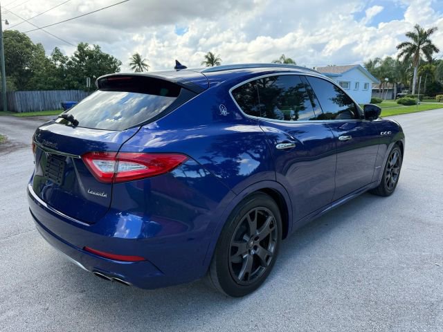 Used 2018 Maserati Levante GranLusso image 7