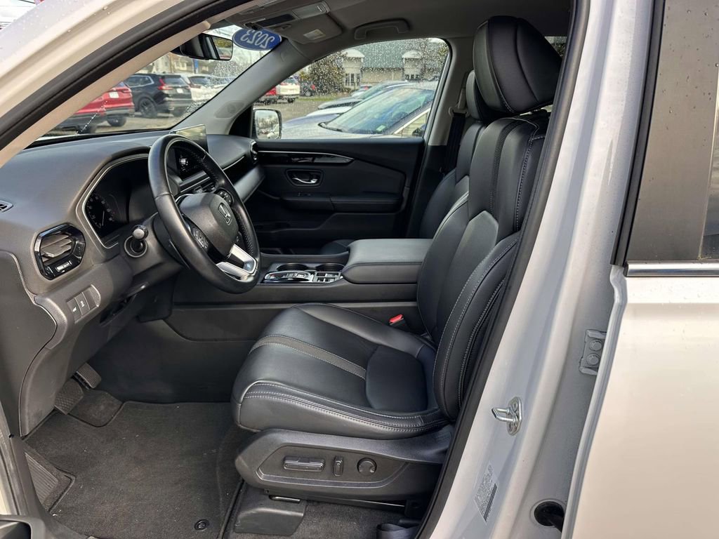 Used 2023 Honda Pilot EX-L image 12