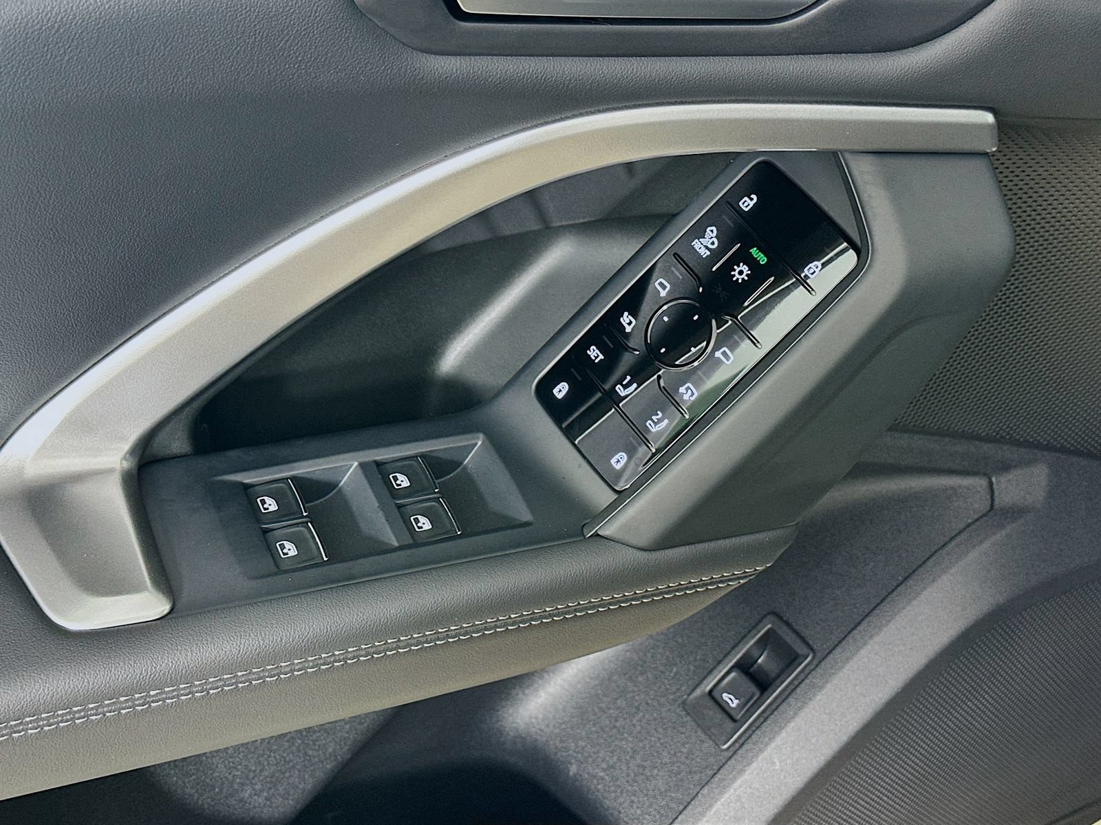 New 2026 Audi Q5 Premium w/ Premium Plus AWD/4WD image 17