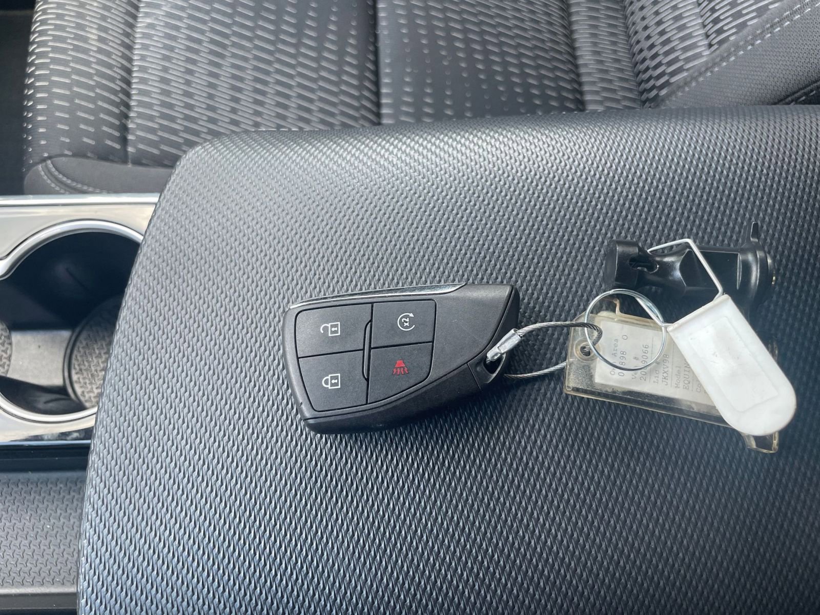 Used 2025 Chevrolet Equinox LT FWD image 25