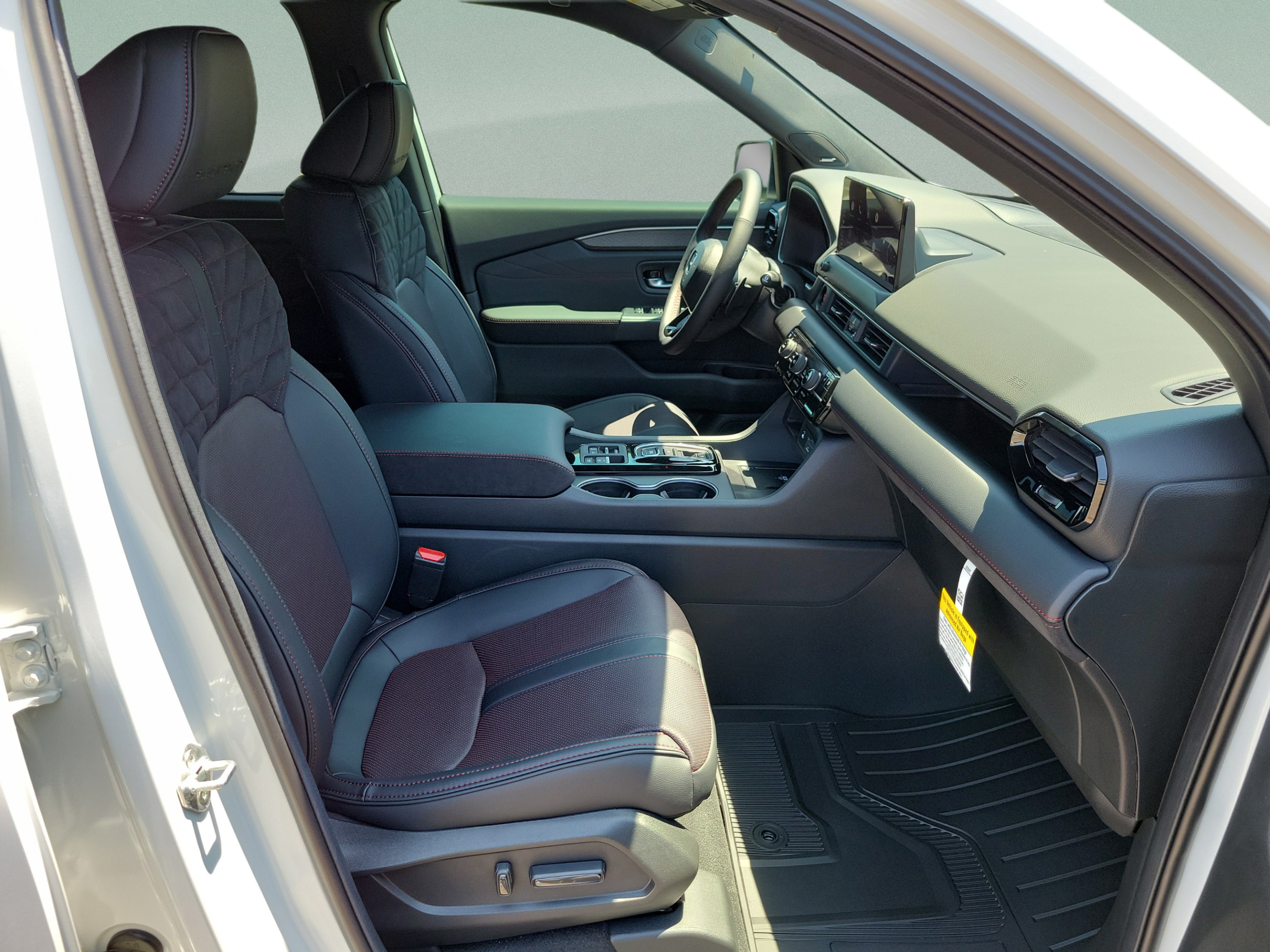 New 2026 Honda Pilot Black Edition image 18