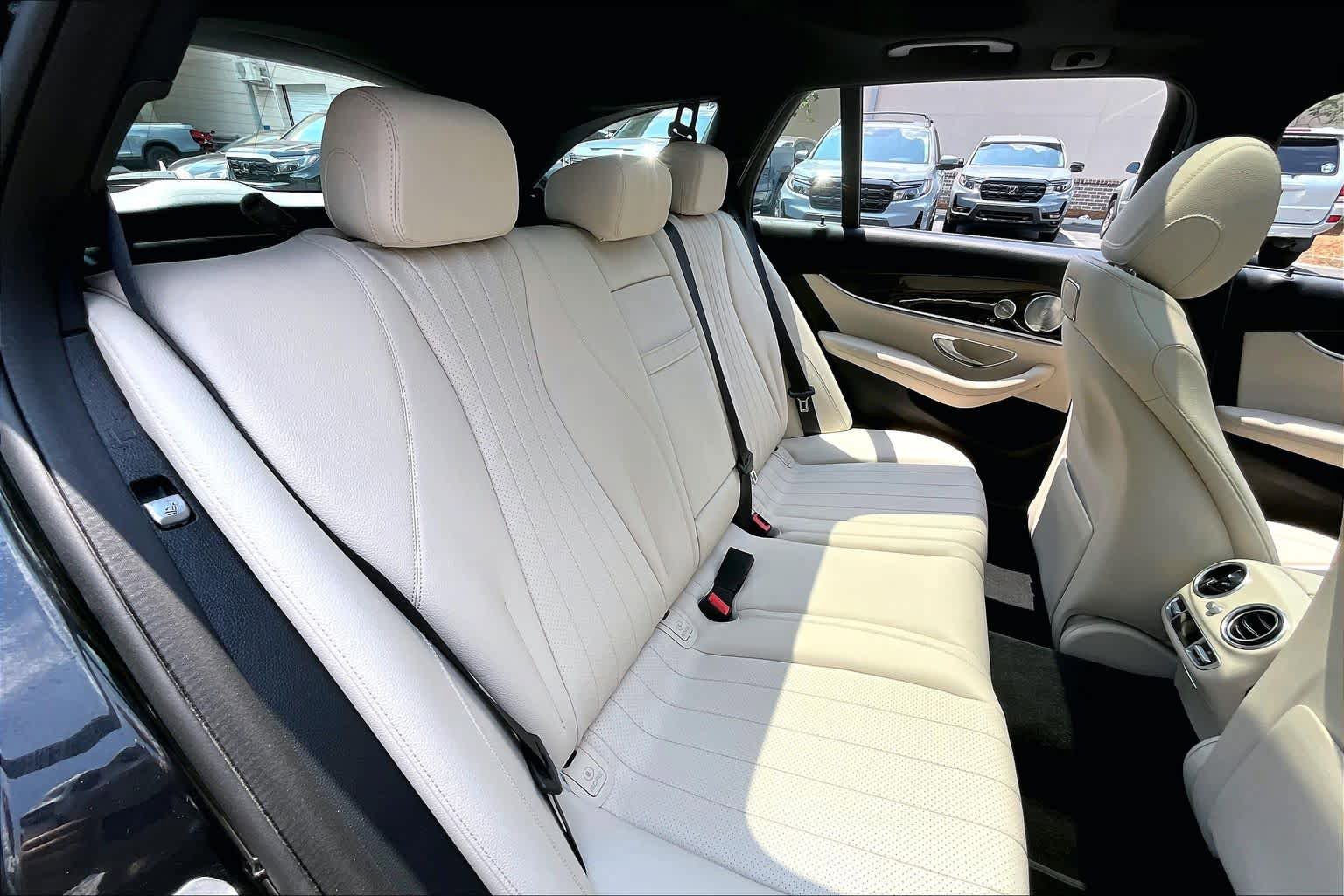 Certified 2019 Mercedes-Benz E 450 4MATIC Wagon image 21