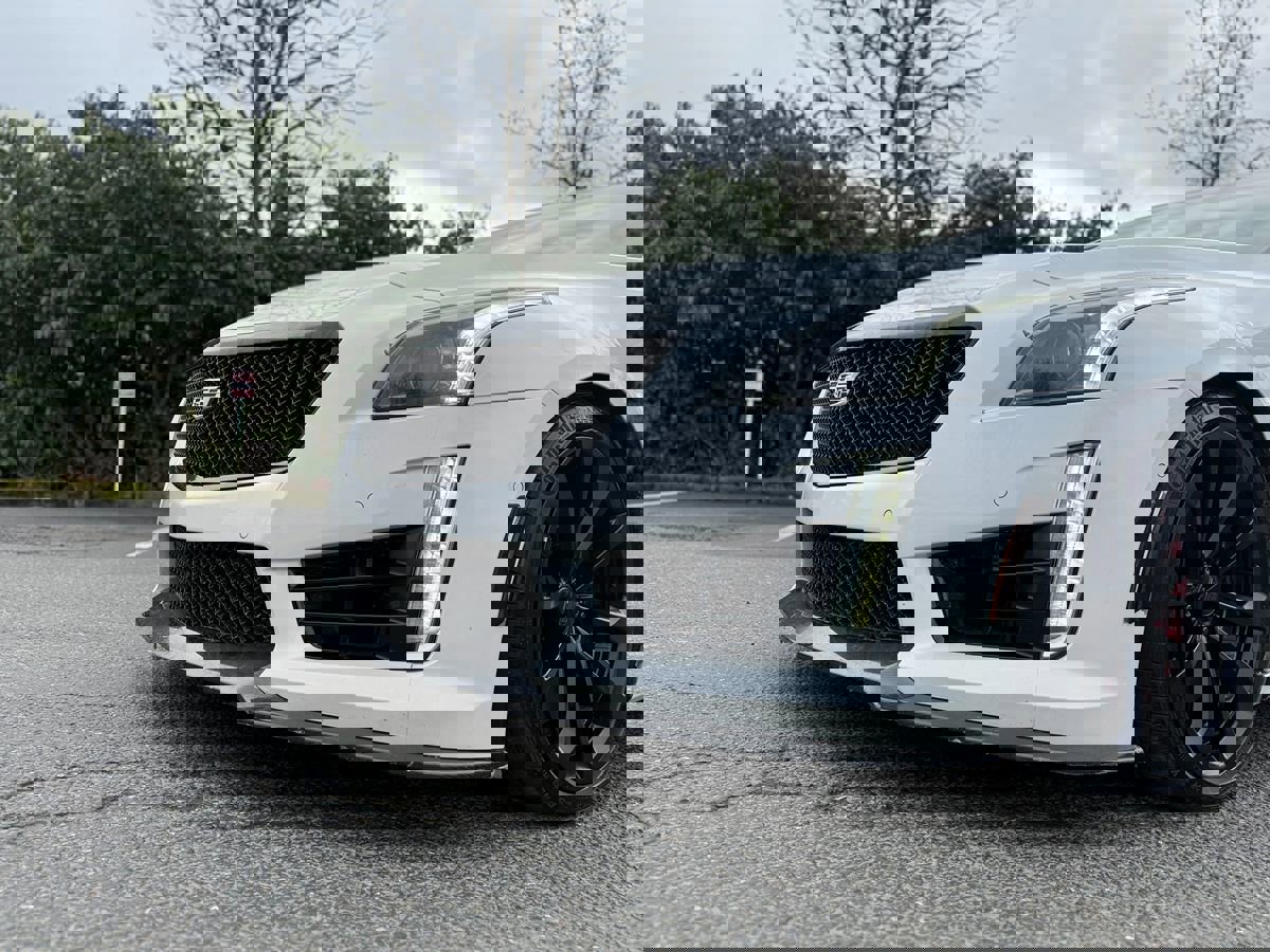 Used 2018 Cadillac CTS V w/ Carbon Fiber Package image 10