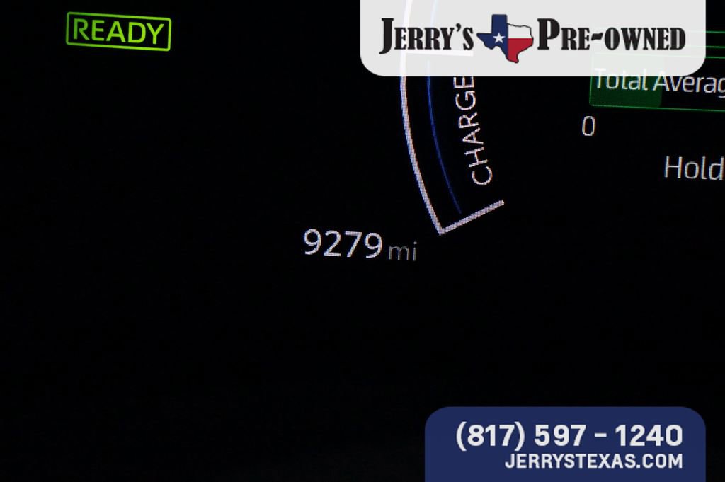 Used 2025 Toyota Camry SE w/ Multimedia Upgrade Package FWD image 10