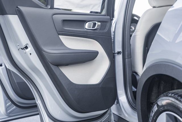 New 2026 Volvo XC40 B4 Plus w/ Protection Package Premier image 36
