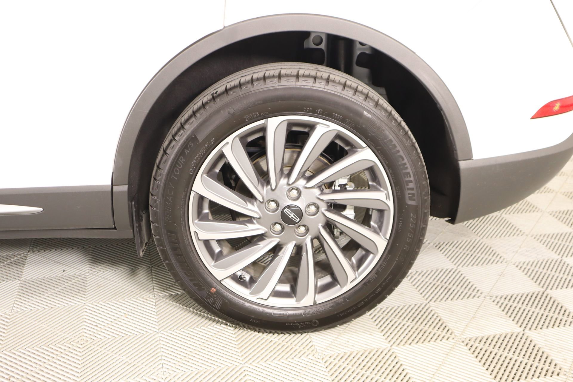 Used 2025 Lincoln Corsair Reserve image 20