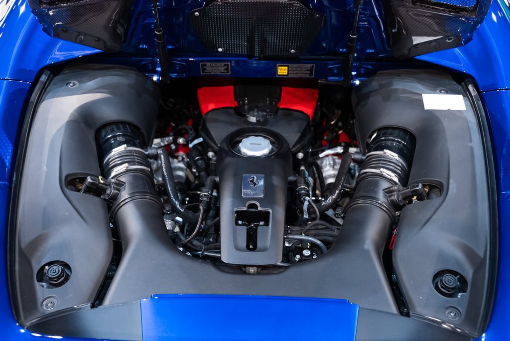 Certified 2021 Ferrari F8 Tributo RWD image 22