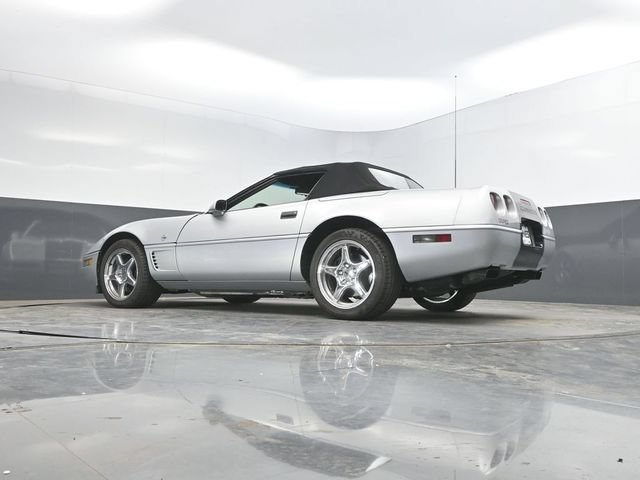 Used 1996 Chevrolet Corvette Convertible RWD image 39