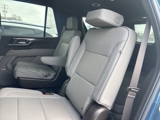 Used 2025 GMC Yukon Elevation w/ LPO, Floor Liner Package image 9