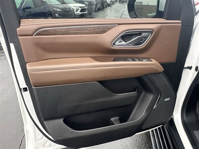 Certified 2023 Chevrolet Tahoe High Country w/ Premium Package 2 image 23